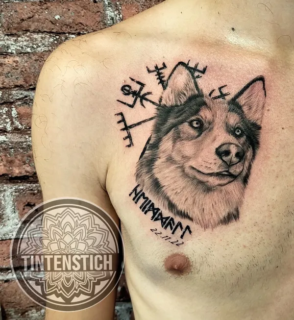 Feinlinie Tattoo