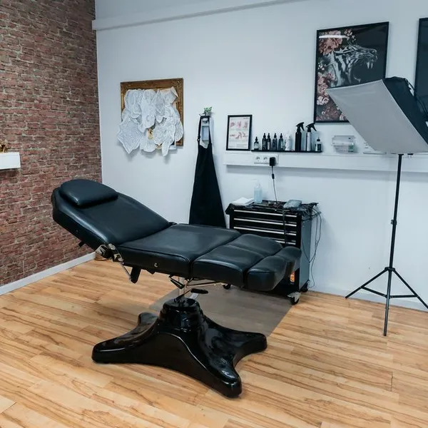 Tattoo Studio by Lexi